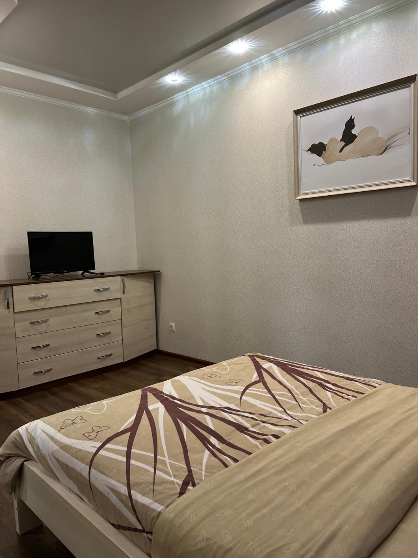 Chernigov City Apartments Na Peremohy Luaran gambar