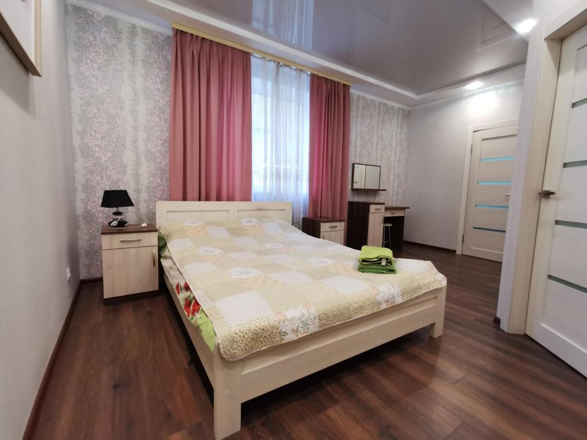 Chernigov City Apartments Na Peremohy Luaran gambar